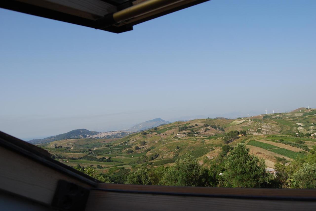 Bed and Breakfast In Sicilia Da Ciro Vita Экстерьер фото